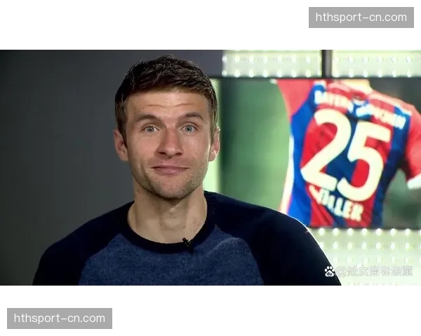 聚焦:告别之战后,老将托马斯·穆勒绕场向安联球场致意 聚焦:告别之战后,老将托马斯·穆勒绕场向安联球场致意